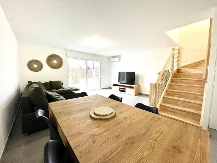 Villa 8 Personnes Bord De Mer Climatisee Saintes-Maries-de-la-Mer Kültér fotó